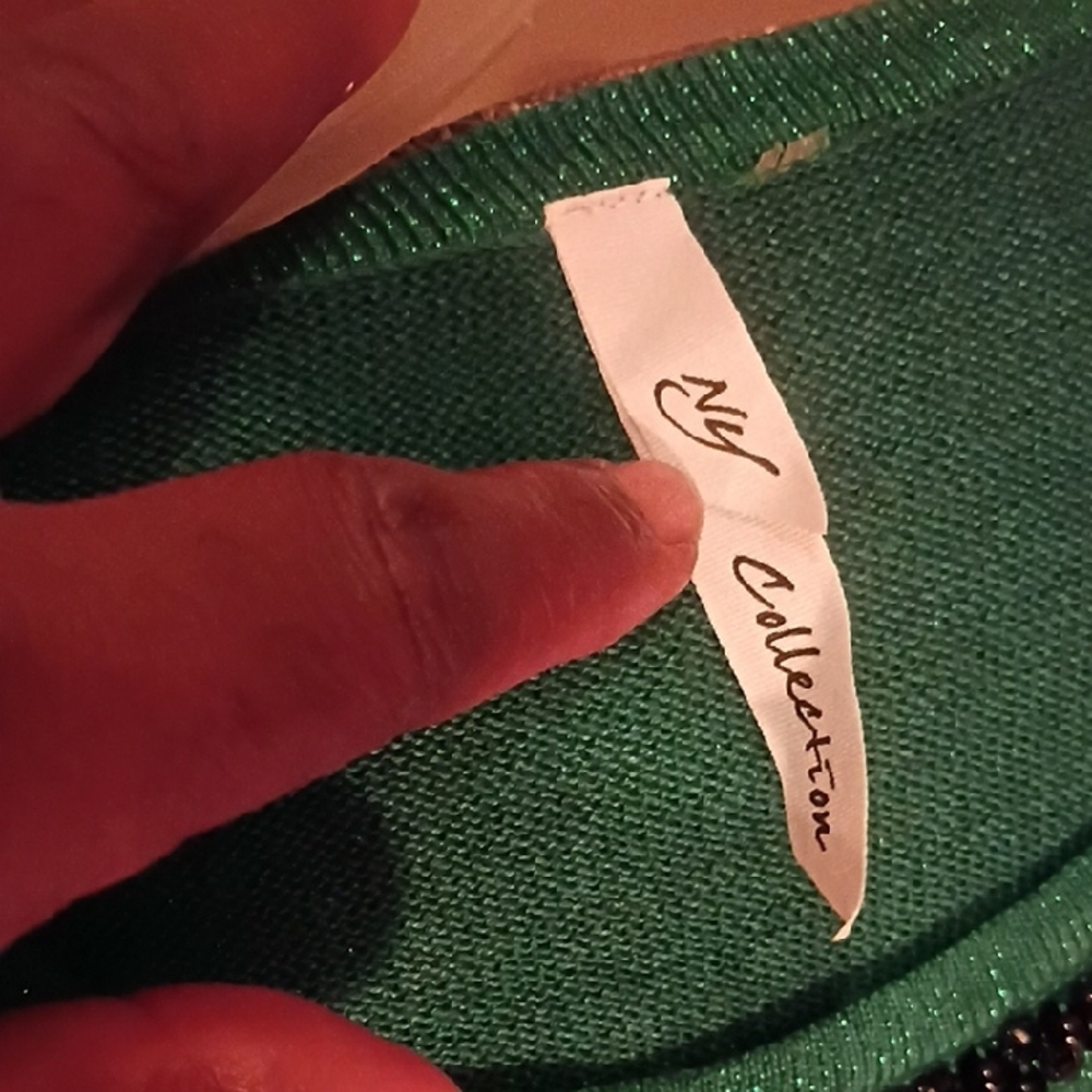 NY Collection Emerald Knit with Beaded Detail - Picture 2 of 10